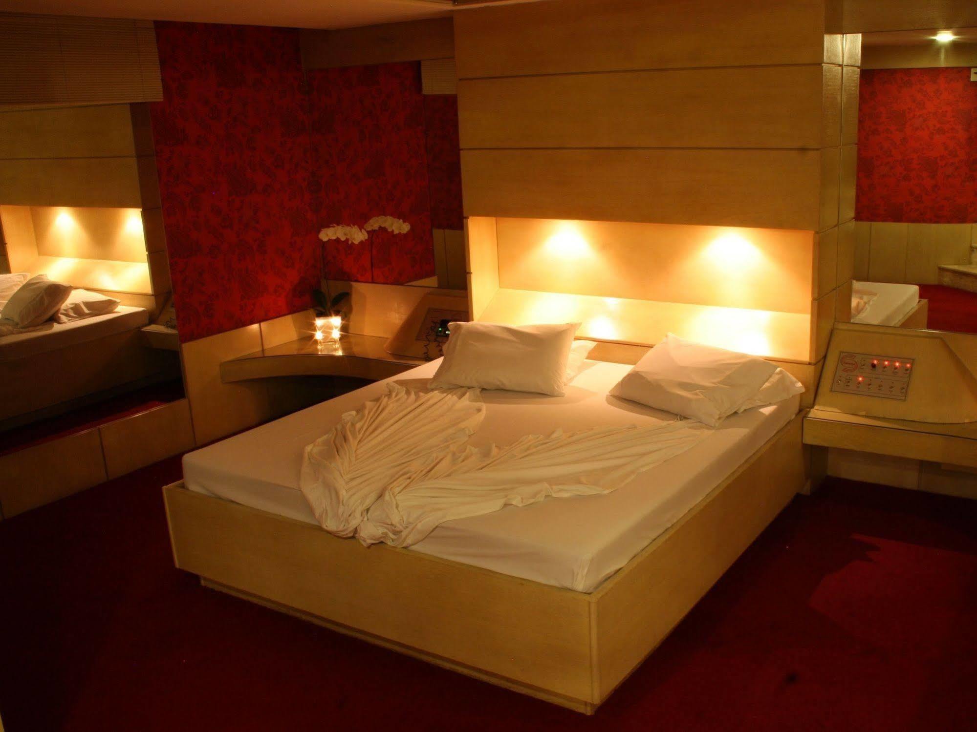 Motel Sunny (Adults Only) Belo Horizonte Ngoại thất bức ảnh