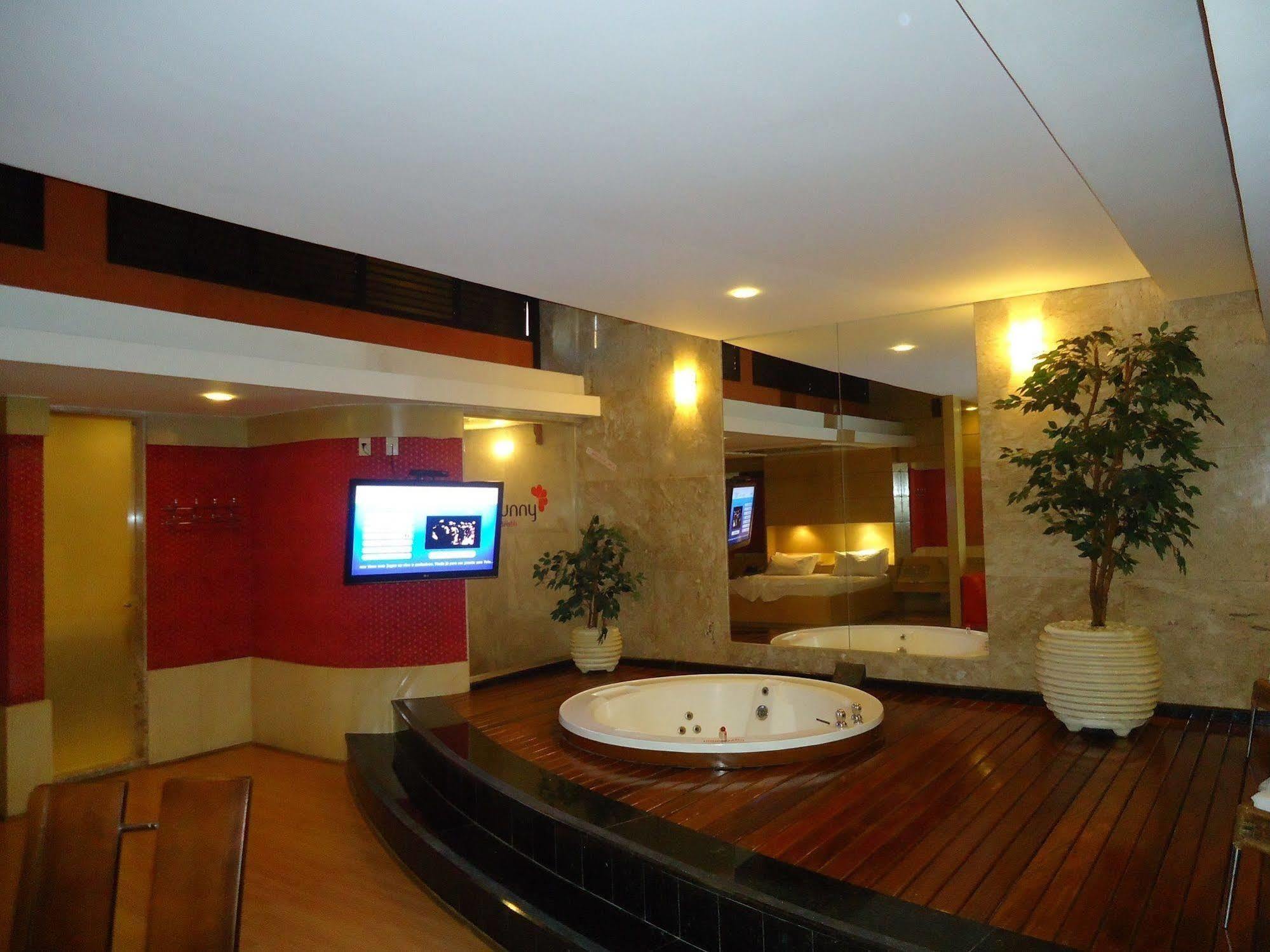 Motel Sunny (Adults Only) Belo Horizonte Ngoại thất bức ảnh